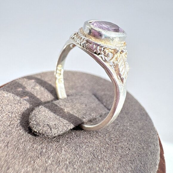 VTG Sterling Silver 925 Amethyst Leaf Design Border Statement Ring Size 7 - Picture 2 of 10